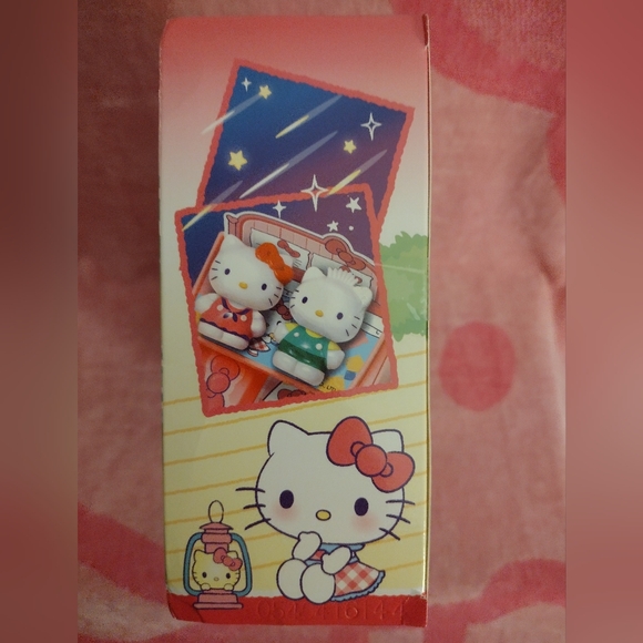 EXCLUSIVE - Hello Kitty & Dear Daniel Officially Licensed My Camper Playset - Picture 9 of 11